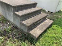 Steps with deck
