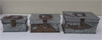 Set of 3 metal boxes