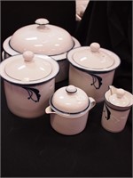 Five pieces of Dansk pottery Juniper