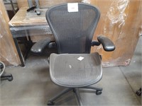 Herman Miller Office Chair (used)