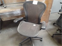 Herman Miller Office Chair (used)