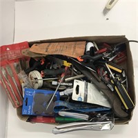 Tray lot of misc tools