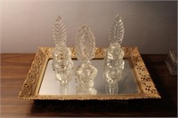 MIRRORED TRAY WITH PERFUME BOTTLES