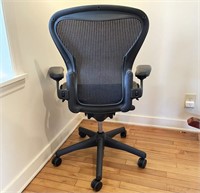 Herman Miller Aeron Office Chair Adjustable Size B