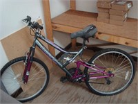 Bicycle -Huffy Trailrunner 18 Speed
