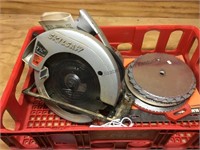 Box lot- 7 1/4 skill saw with multiple blades,