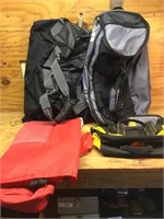 Tool bags, golf bag covers, carrying bags