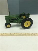 Ertl John Deere G 1/16 Scale Die Cast Tractor