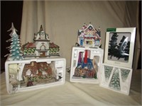 Christmas Items. Green Tree on Left 7"