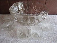 6 1/2" T Punch Bowl & 6 Cups