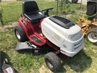 WHITE 18HP RIDING TRACTOR W/ 38" MOWER