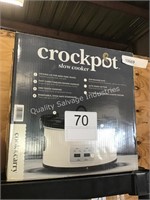 CROCK POT SLOW COOKER