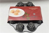 NORDIC WARE SWEETHEART ROSE CAKE PAN