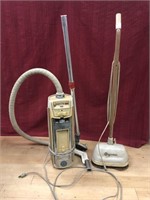 Electrolux vacuum cleaner and Ragina floor