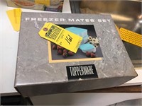 TUPPERWARE FREEZER MATES SET (NEW IN BOX)