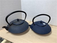 2 Cast Kettles With Strainers