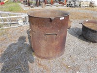 Vintage Cast Iron Kettle w/Fire Barrel