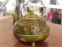 Japan Green Floral & Fruit Teapot, 3-Footed