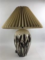 Vintage 29.5 Inch Ceramic Table Lamp