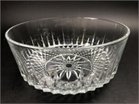 Arcoroc France Glass Serving Bowl 9" x 4"