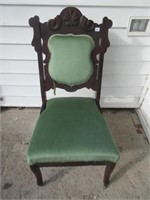 CHIC VINTAGE ACCENT CHAIR