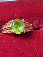 14k Gold Green Stone Ring 1.9 Dwt