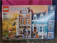 Lego creator bookshop 2504 pieces