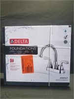 Delta foundations Lavatory faucet 4" centerset