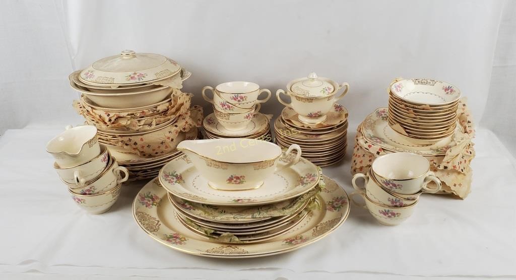 Antiques & Collectibles Auction