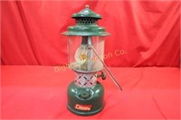 Coleman 220 E Lantern C. 1962 Double Mantle