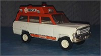 Vintage metal Tonka Jeep ambulance 3.5 in by 9in