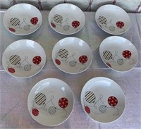 898 - 8 HOLIDAY ORNAMENT PLATES