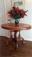 BEAUTIFUL ANTIQUE OVAL PARLOUR TABLE