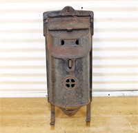 Vintage Griswold Cast Iron Mail Box