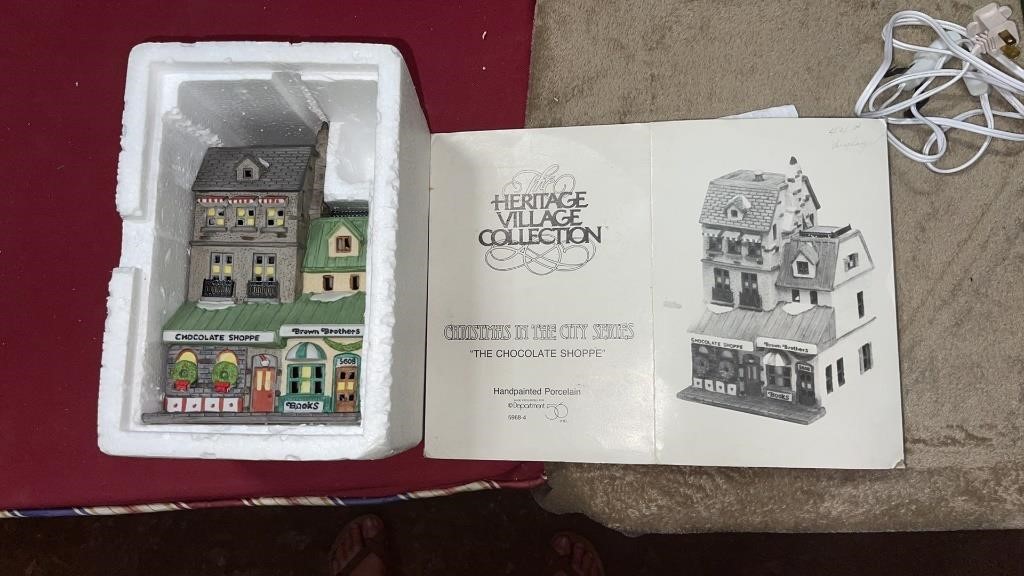WHITE'S AUCTION - CHRISTMAS VILLAGES IN JULY SALE