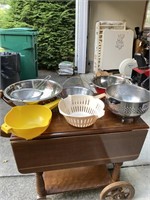 7 Colanders and/or Strainers