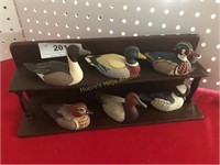 Small Decorative Ducks with shelf