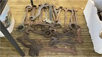 QTY OF ANTIQUE SPANNERS AND RING SPANNERS