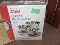 12 piece Mix & Measure - in the box