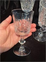 SET OF 4 CRYSTAL GLASSES
