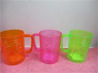 3 Plastic Color Mugs