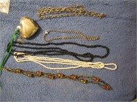 Lot of 5 Necklace & Heart