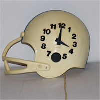 Vintage Spartus B & W Football Helmet Clock