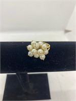 Vintage 18k gold Pearl Ring , 6.2 grams, Size 4.5