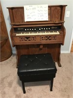 Antique pump organ (it works!) with bench