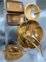 Wooden salad serving set