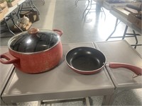 Paula Deen soup pot and small skillet