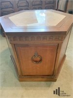 Side Coffee Table/Cabinet
