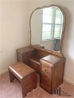 Antique Dresser/Vanity