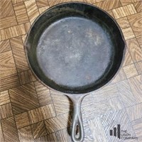 10.5" Cast Iron Skillet by Lodge